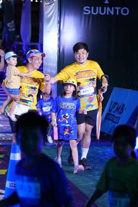 BIB: 301, 4841, 931
                            <button type="button" onclick="openModal(26261083)" class="btn btn-primary btn-sm float-right btn-popup" data-toggle="modal" data-target=".modal-high-quality">
                        <i class="fas fa-shopping-cart"></i> Add to Cart
                    </button>
                                            <button type="button" onclick="isThisMe(26261083, true)" class="btn btn-success btn-sm float-right btn-popup btn-isme hidden" data-toggle="tooltip" data-placement="bottom" title="นี่คือรูปของคุณใช่ไหม คลิกที่นี่เพื่อเอาเข้าอัลบั้ม">
                        <i class="fas fa-plus"></i> Add to album
                    </button>
                    <button type="button" onclick="isThisMe(26261083, false)" class="btn btn-warning btn-sm float-right btn-popup btn-isnotme hidden">
                        <i class="fas fa-ban"></i> Remove from album
                    </button>